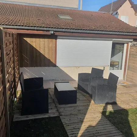 Maison Plain Pied Avec Jardin Holiday home *